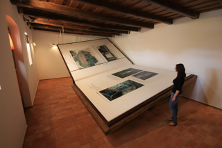 Illustration for article titled Drool In Envy Over Some of the World's Largest Books